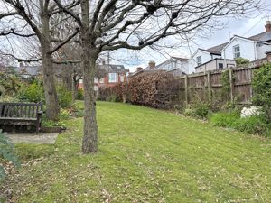 Photo 9- click for photo gallery